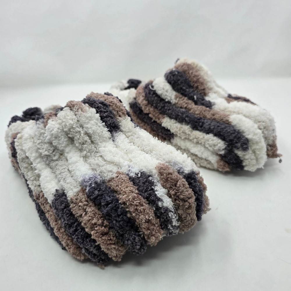 Crocs Classic Mammoth Luxe Shaggy Slipper M7 W9 Brown White Striped Clog